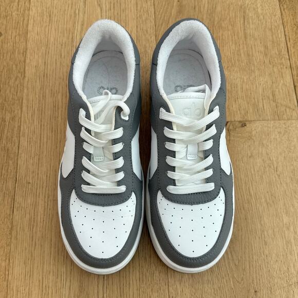 Alo Yoga Sneakers Recovery Mode Size US7 White Gray - Picture 5 of 9